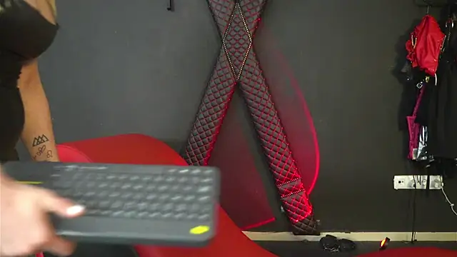 CelineConner online show from 03.20.26