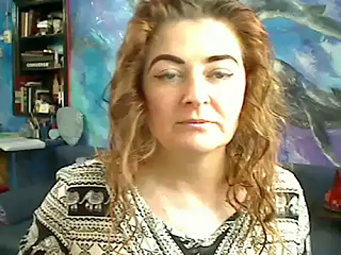 Snapshot of Helen1974 chatting on 12.10.24 Helen1974 online show from 12.10.24