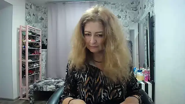 Snapshot of Helen1974 chatting on 07.11.26 Helen1974 online show from 07.11.26