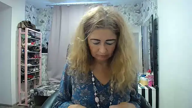 Snapshot of Helen1974 chatting on 07.24.26 Helen1974 online show from 07.24.26