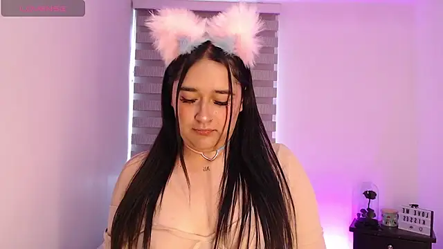 Snapshot of Megan_FE chatting on 11.28.25 Megan FE online show from 11.28.25