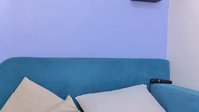 Snapshot of moon_cake chatting on 11.18.25 moon cake online show from 11.18.25