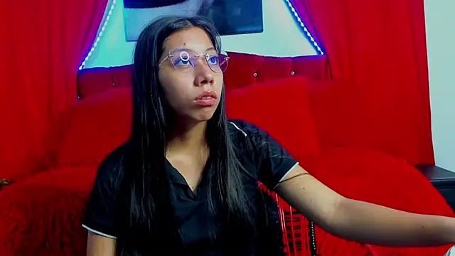 Snapshot of sexylaurita chatting on 01.23.25 sexylaurita online show from 01.23.25