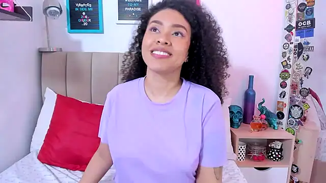 Snapshot of Zoe_Gruber chatting on 02.20.25 Zoe Gruber online show from 02.20.25