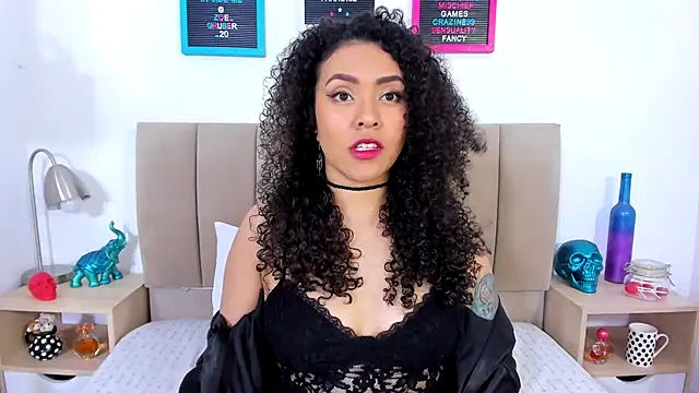 Snapshot of Zoe_Gruber chatting on 03.15.25 Zoe Gruber online show from 03.15.25