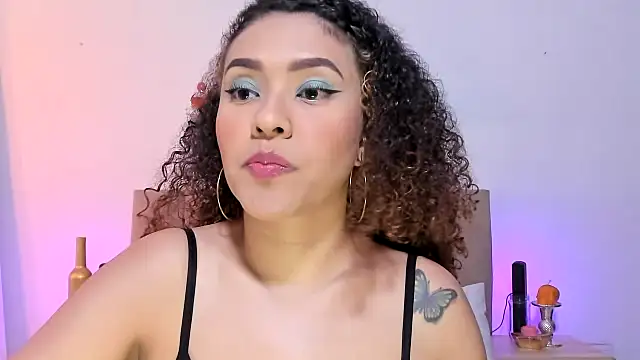 Zoe Gruber online show from 12.19.25