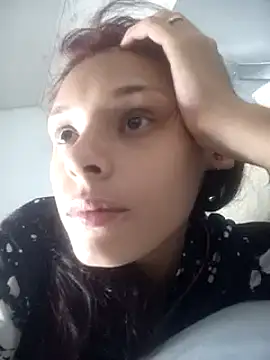 Snapshot of Ehotloveaxxx chatting on 03.19.25 Ehotloveaxxx online show from 03.19.25