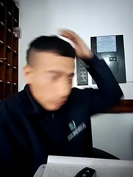 Snapshot of Eduardoxxx51 chatting on 11.18.25 Eduardoxxx51 online show from 11.18.25