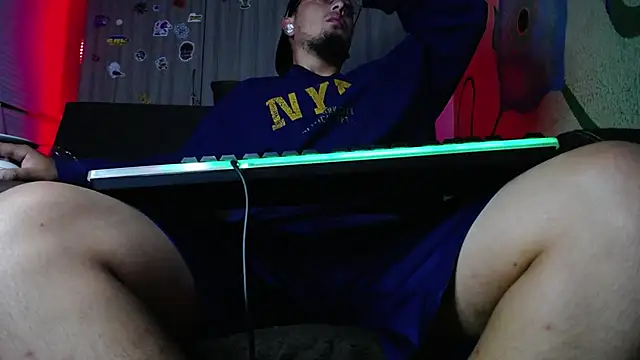 zacwatson  online show from 03.04.25