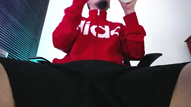 Snapshot of zacwatson_ chatting on 06.18.26 zacwatson online show from 06.18.26