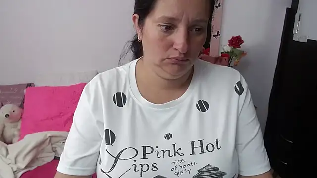 CristialJones  online show from 10.10.25