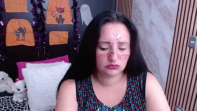 CristialJones  online show from 11.01.25