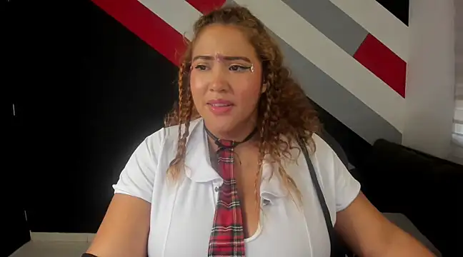 I am yours- online show from 02.21.25