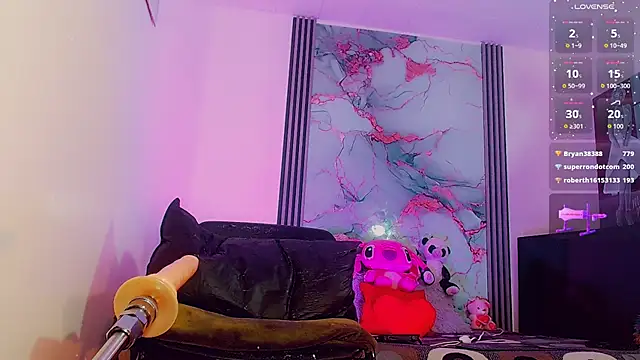  ChanellR  online show from 10.08.25