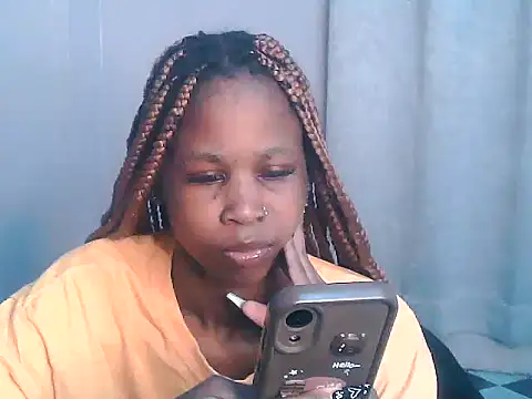 Snapshot of SexxyTerry chatting on 10.06.25 SexxyTerry online show from 10.06.25