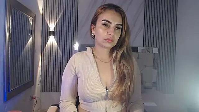 ashley  tylor online show from 12.18.25