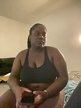 Snapshot of fantasygyal chatting on 06.24.26 fantasygyal online show from 06.24.26