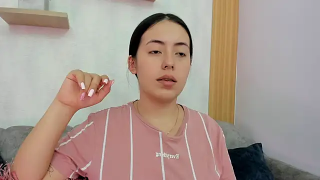 Julietasantos   online show from 01.27.25