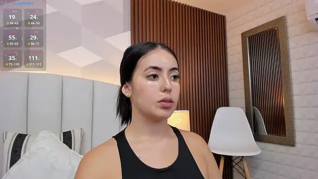 Julietasantos   online show from 09.30.25