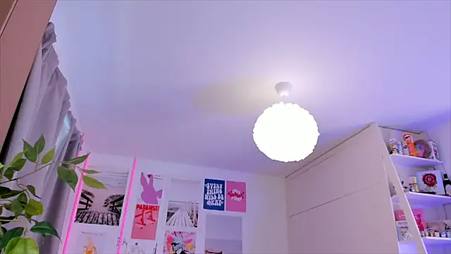 Snapshot of Lily_Young chatting on 02.15.26 Lily Young online show from 02.15.26