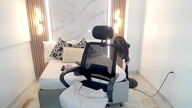 Mariana Rojas online show from 04.09.26