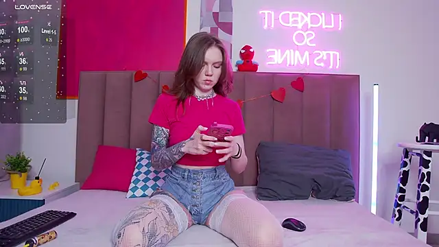 lessysweety online show from 03.18.25