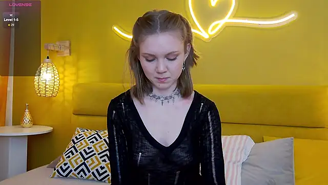 lessysweety online show from 10.16.25