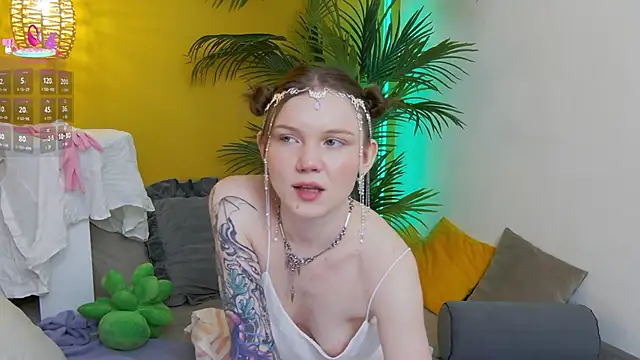 Snapshot of lessysweety chatting on 02.09.26 lessysweety online show from 02.09.26