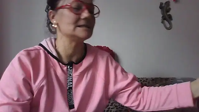 Snapshot of LadyLizi chatting on 01.25.25 LadyLizi online show from 01.25.25
