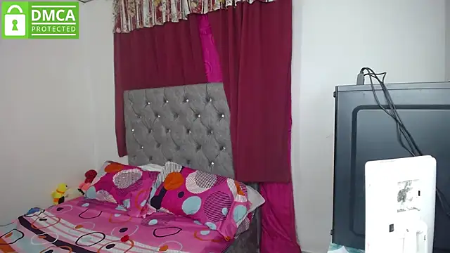 Snapshot of susana2523 chatting on 06.15.26 susana2523 online show from 06.15.26