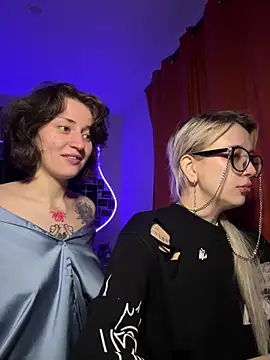 Dooubletroublee online show from 03.28.26