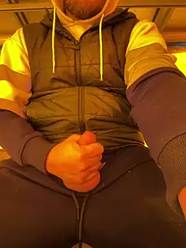 Snapshot of cussy007 chatting on 01.10.25 cussy007 online show from 01.10.25