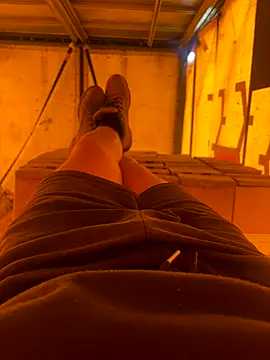 Snapshot of cussy007 chatting on 10.22.25 cussy007 online show from 10.22.25