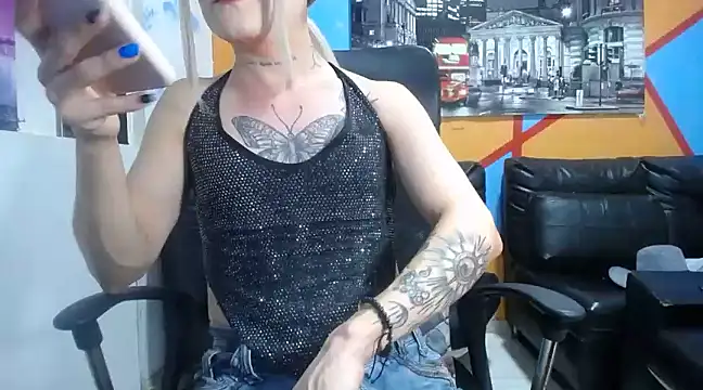 Heidy Sumers online show from 02.22.25