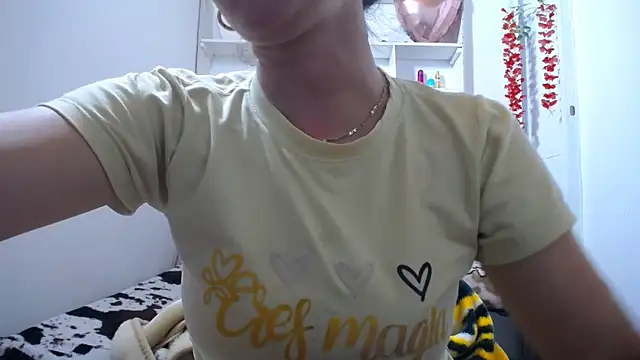 Luna girlhot  online show from 02.06.26