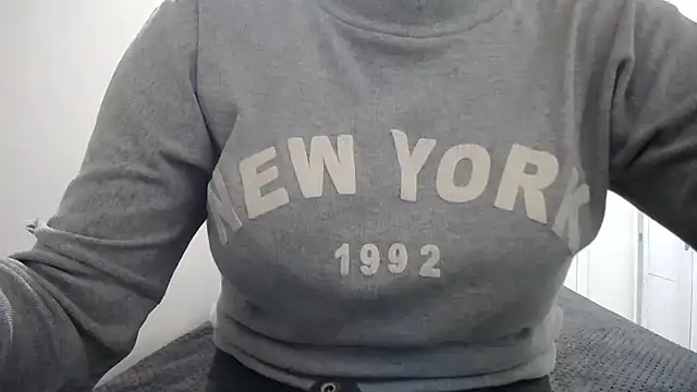 Luna girlhot  online show from 04.18.26