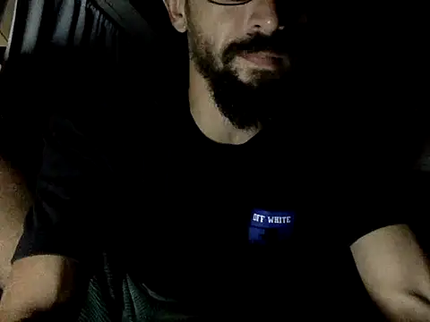 Snapshot of gozadorbrazuka chatting on 10.15.25 gozadorbrazuka online show from 10.15.25