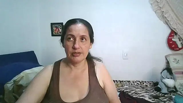 Snapshot of ximenajimenez chatting on 04.01.26 ximenajimenez online show from 04.01.26