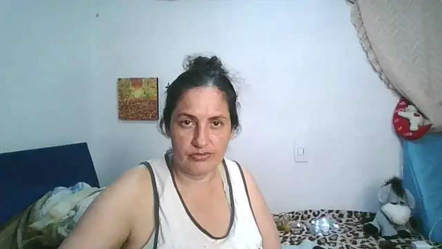 Snapshot of ximenajimenez chatting on 04.13.26 ximenajimenez online show from 04.13.26