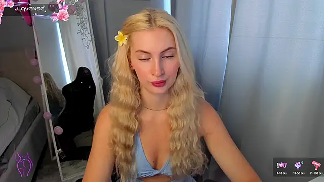 Snapshot of Kimmy_powell chatting on 06.23.26 Kimmy powell online show from 06.23.26