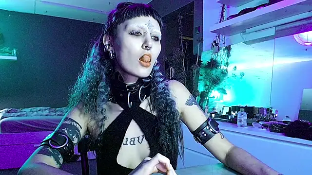 god x girl online show from 12.23.24