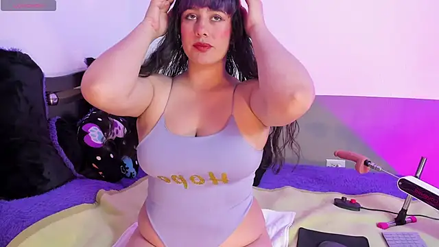 Missmonserrat online show from 02.12.25