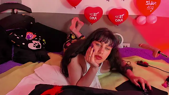 Missmonserrat online show from 02.13.25