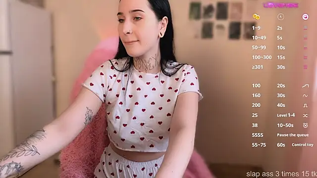 Snapshot of AnastasiaSun chatting on 03.21.25 AnastasiaSun online show from 03.21.25