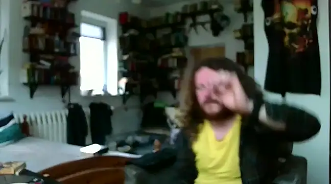 Snapshot of sunr1sa chatting on 02.05.25 sunr1sa online show from 02.05.25