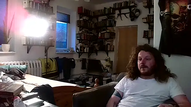 Snapshot of sunr1sa chatting on 02.25.25 sunr1sa online show from 02.25.25