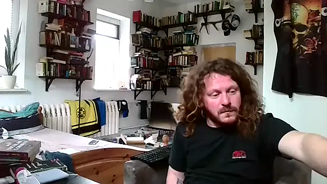 Snapshot of sunr1sa chatting on 02.26.25 sunr1sa online show from 02.26.25