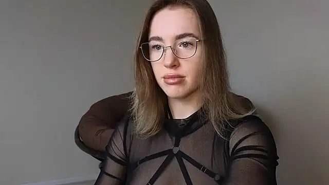 Snapshot of QueenTeeKay chatting on 03.05.25 QueenTeeKay online show from 03.05.25