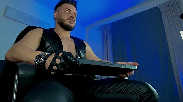 juliusmasters online show from 02.08.25