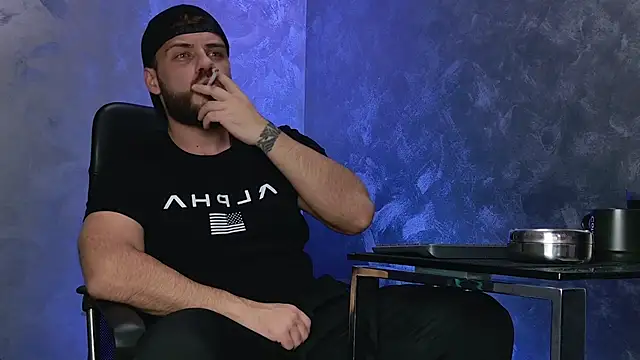 juliusmasters online show from 12.14.25